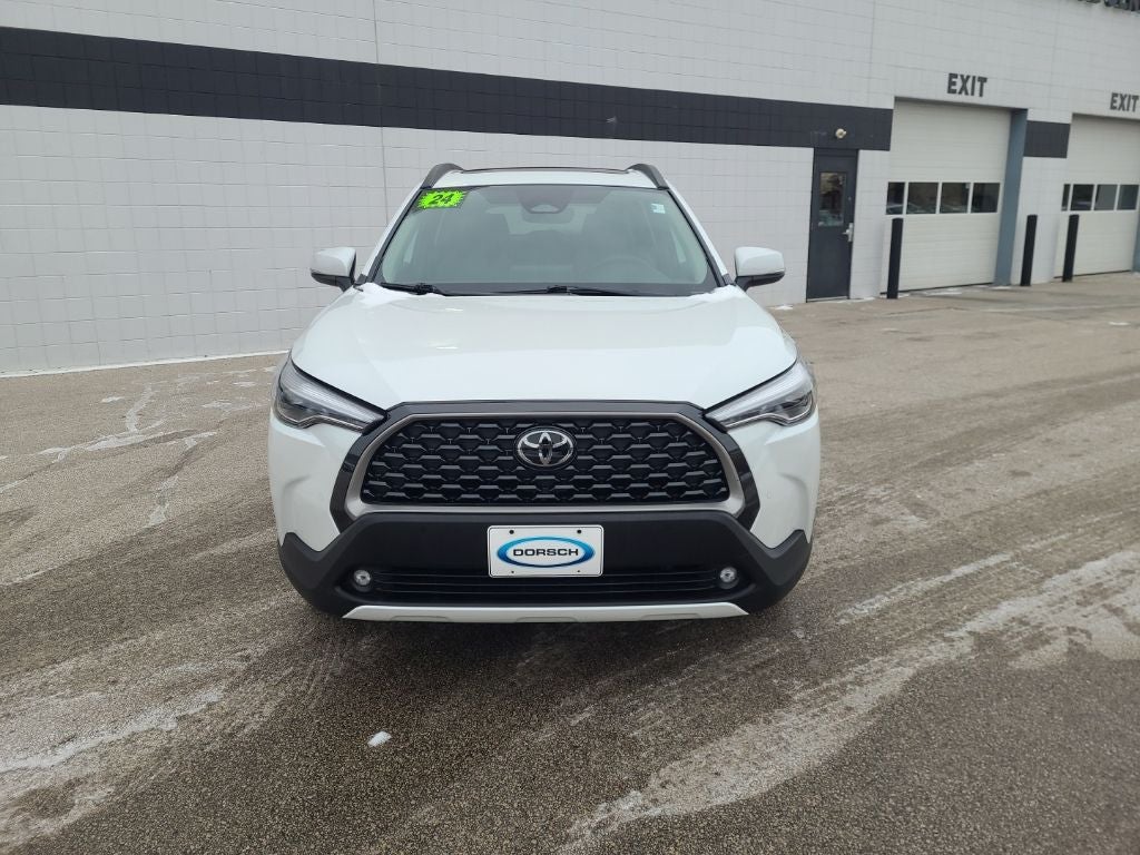 2024 Toyota Corolla Cross XLE
