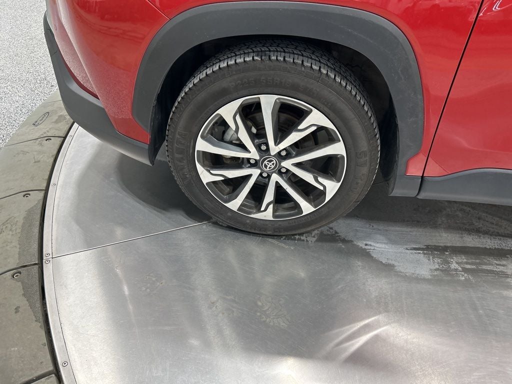 2024 Toyota Corolla Cross XLE