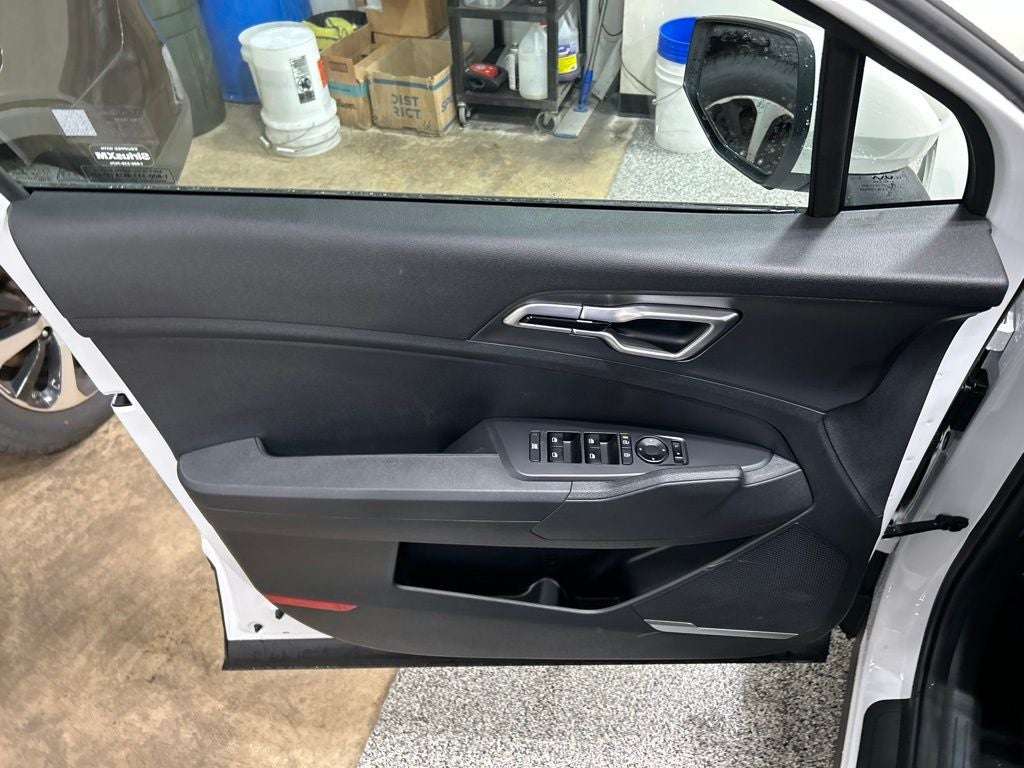 2027 Kia Sportage Hybrid LX