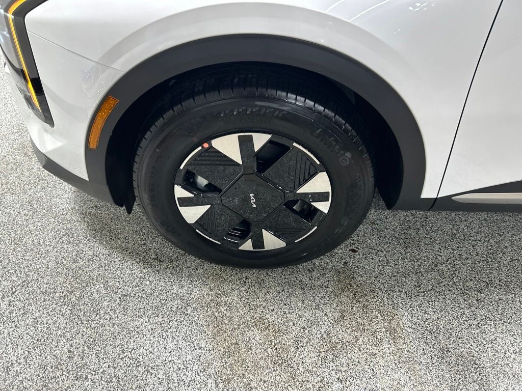 2027 Kia Sportage Hybrid LX