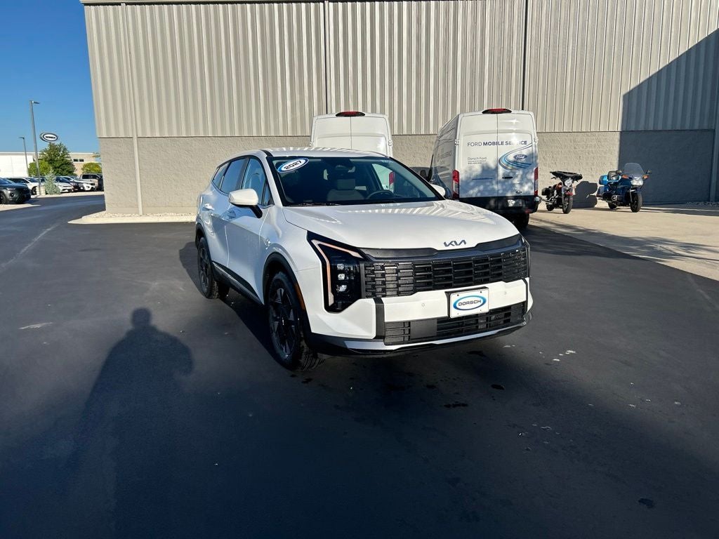 2027 Kia Sportage Hybrid LX