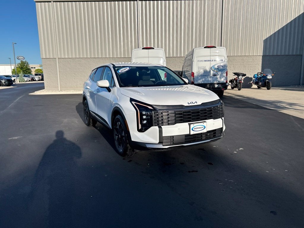 2027 Kia Sportage Hybrid LX