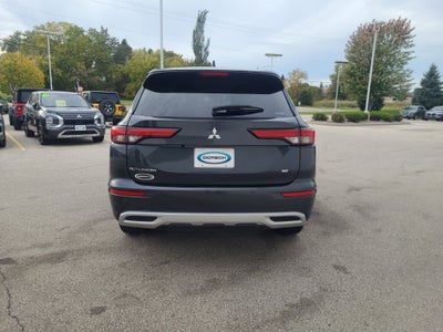 2024 Mitsubishi Outlander SE
