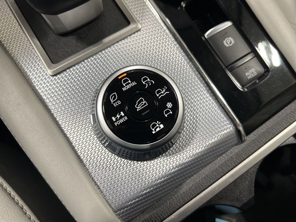 2023 Mitsubishi Outlander PHEV Base