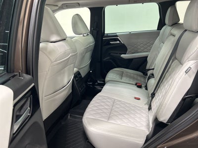 2023 Mitsubishi Outlander PHEV Base