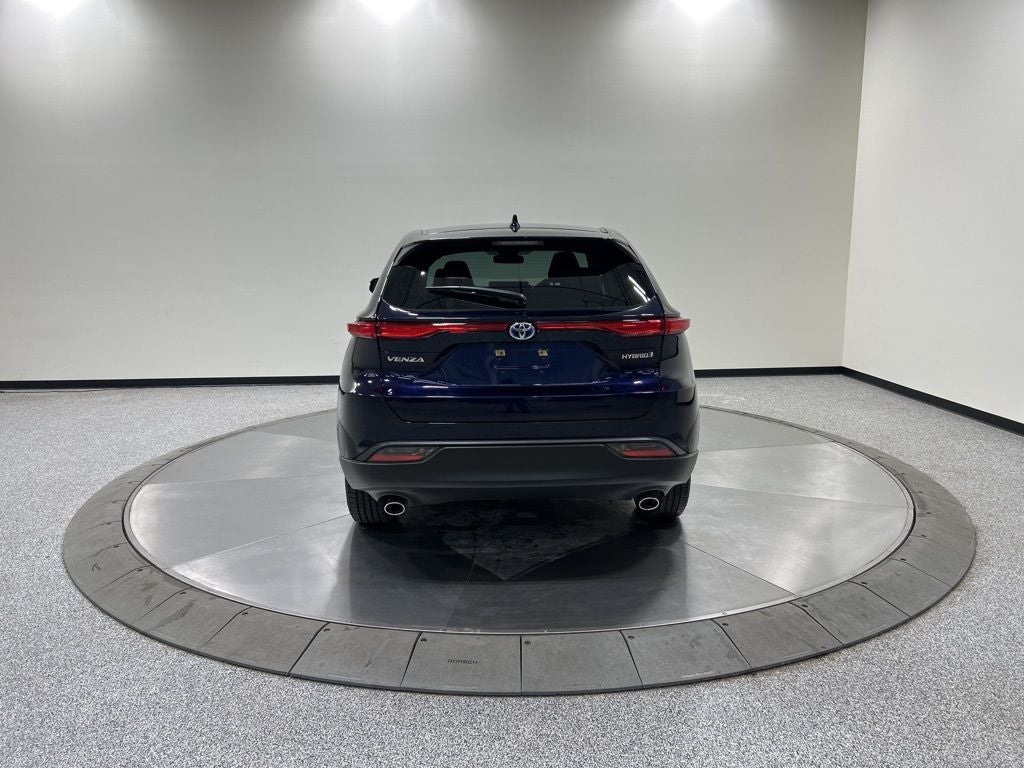 2022 Toyota Venza LE