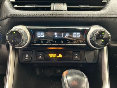 2019 Toyota RAV4 Hybrid XLE
