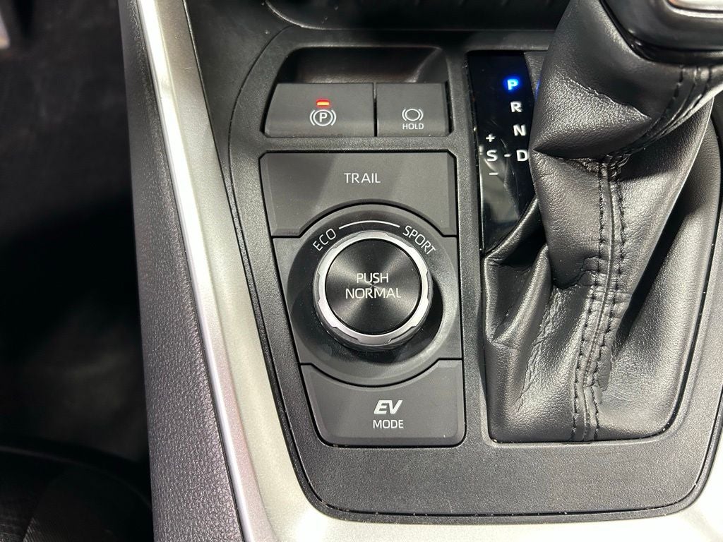 2019 Toyota RAV4 Hybrid XLE