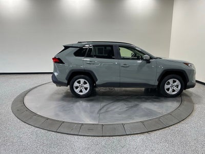 2019 Toyota RAV4 Hybrid XLE