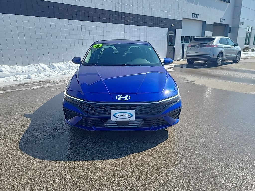 2025 Hyundai Elantra Hybrid Limited