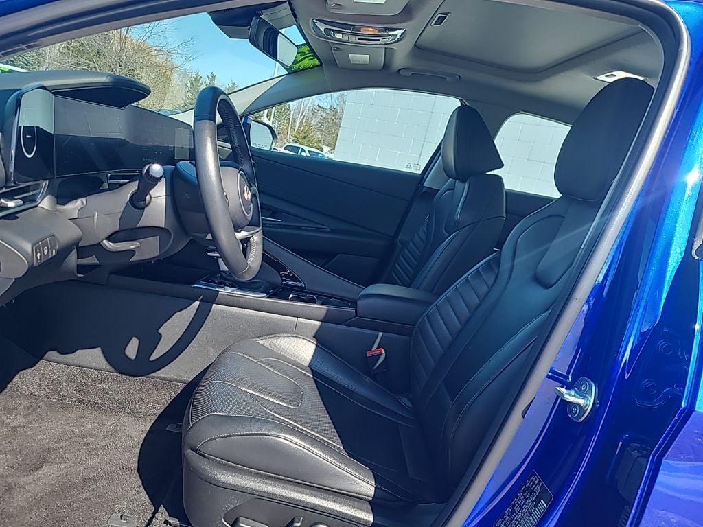 2025 Hyundai Elantra Hybrid Limited