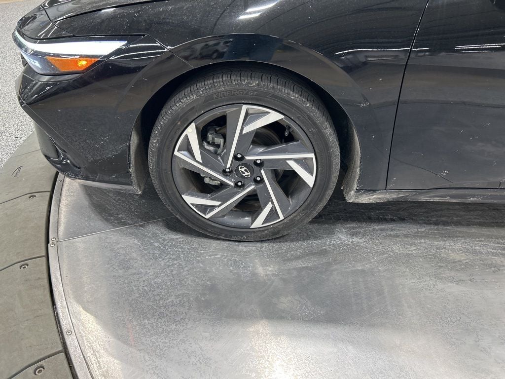 2025 Hyundai Elantra Hybrid Limited