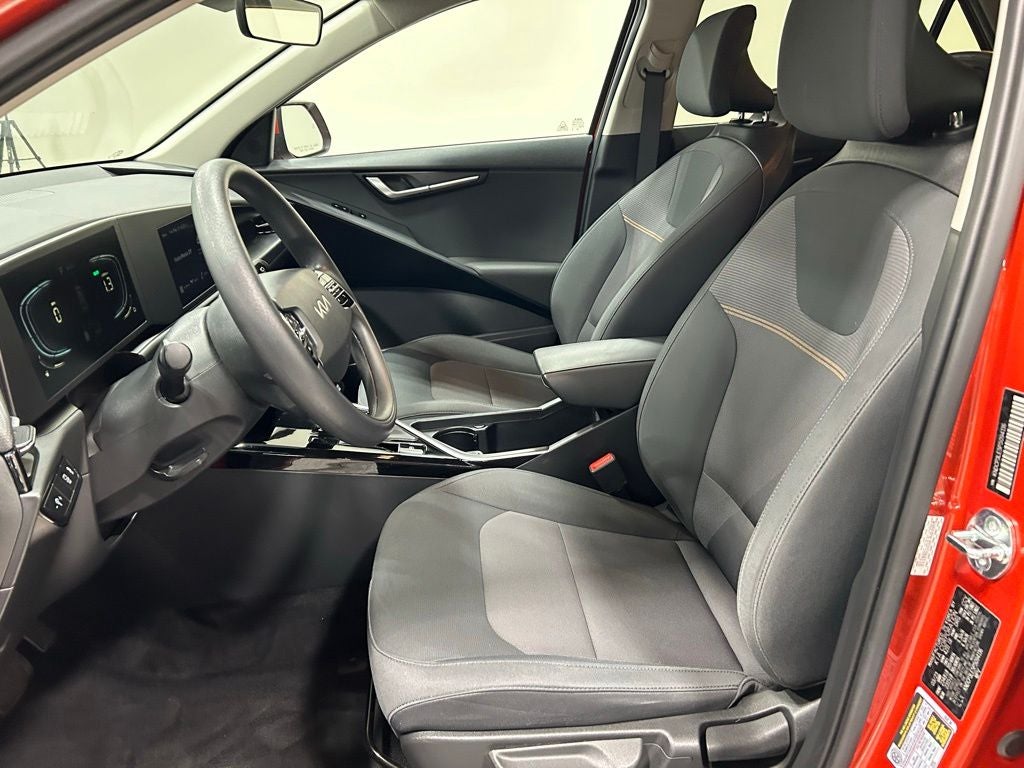 2023 Kia Niro LX