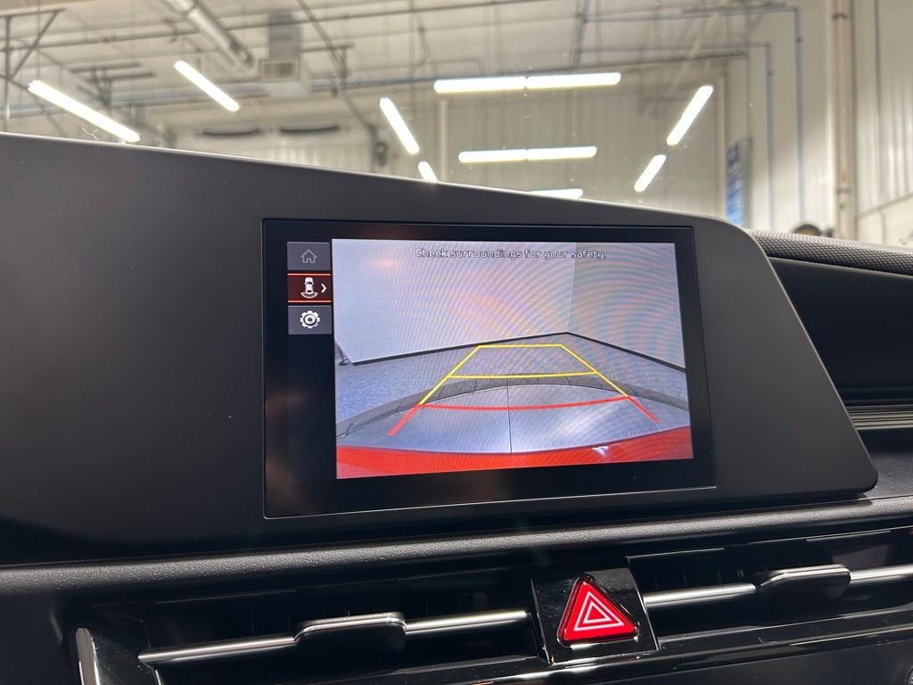 2023 Kia Niro LX