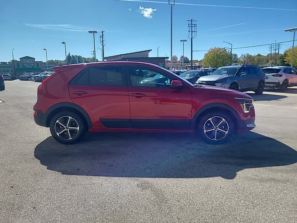 2025 Kia Niro LX