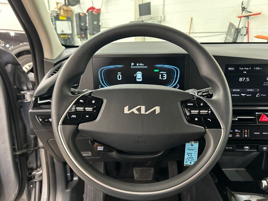2025 Kia Niro LX