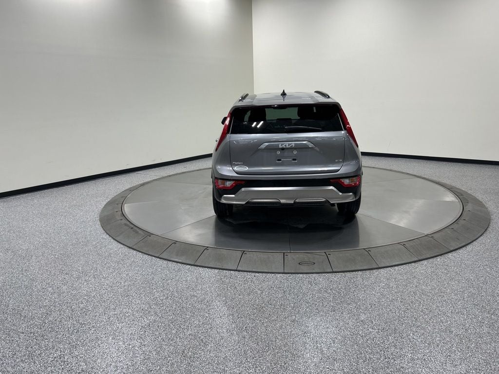 2023 Kia Niro SX