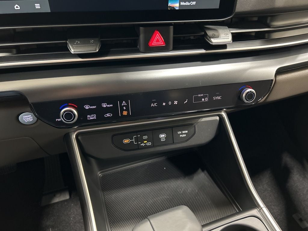 2026 Kia Carnival LXS