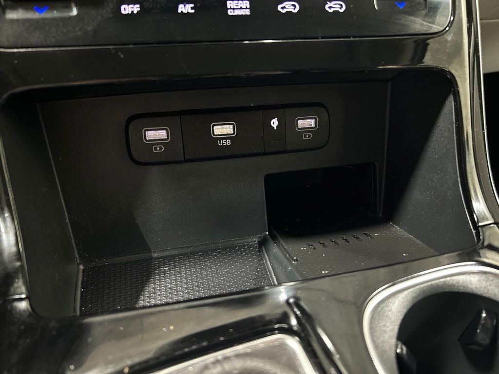 2024 Kia Carnival EX