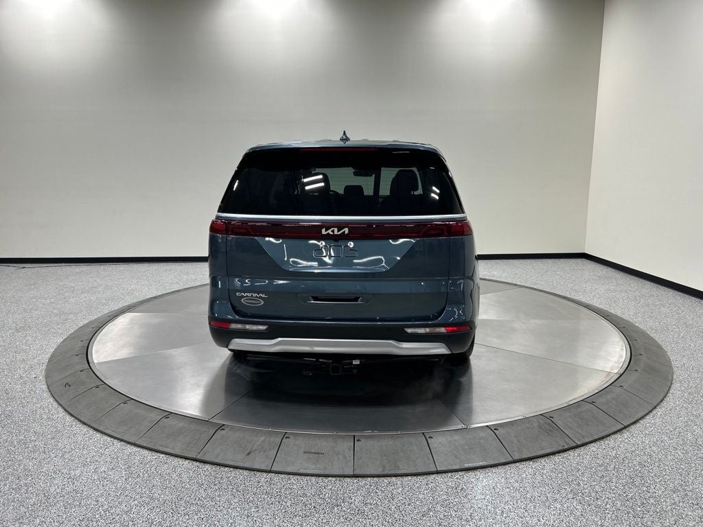 2024 Kia Carnival EX