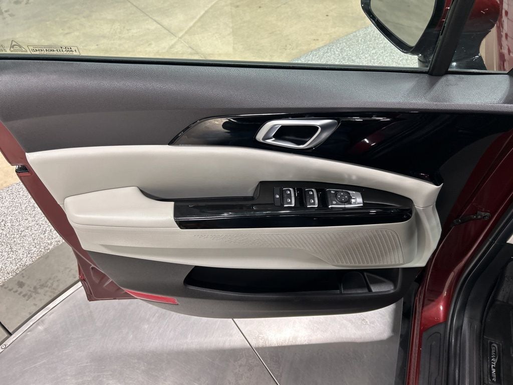 2023 Kia Carnival EX