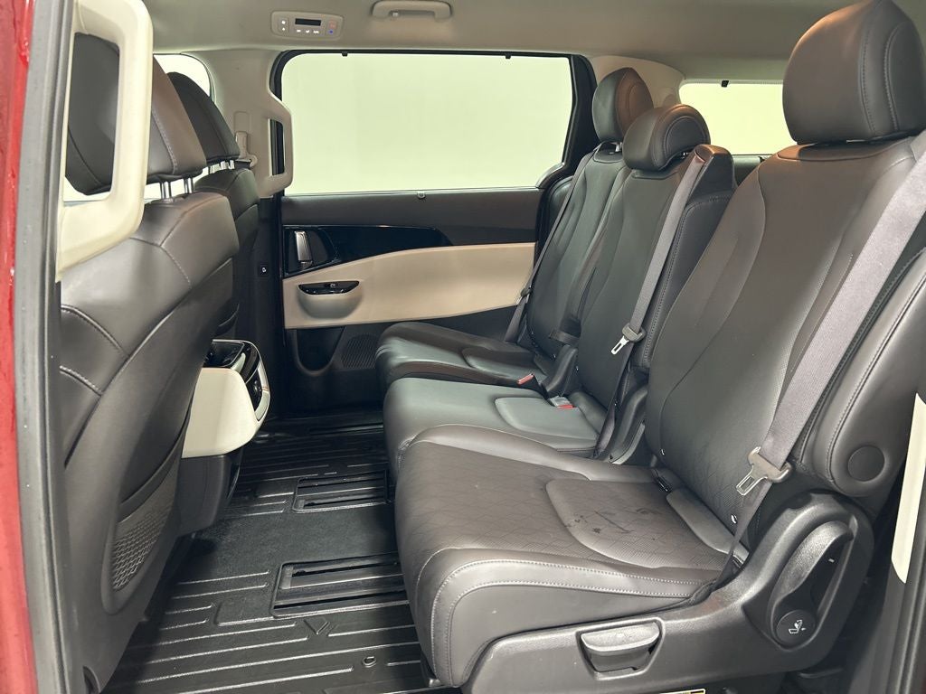 2023 Kia Carnival EX