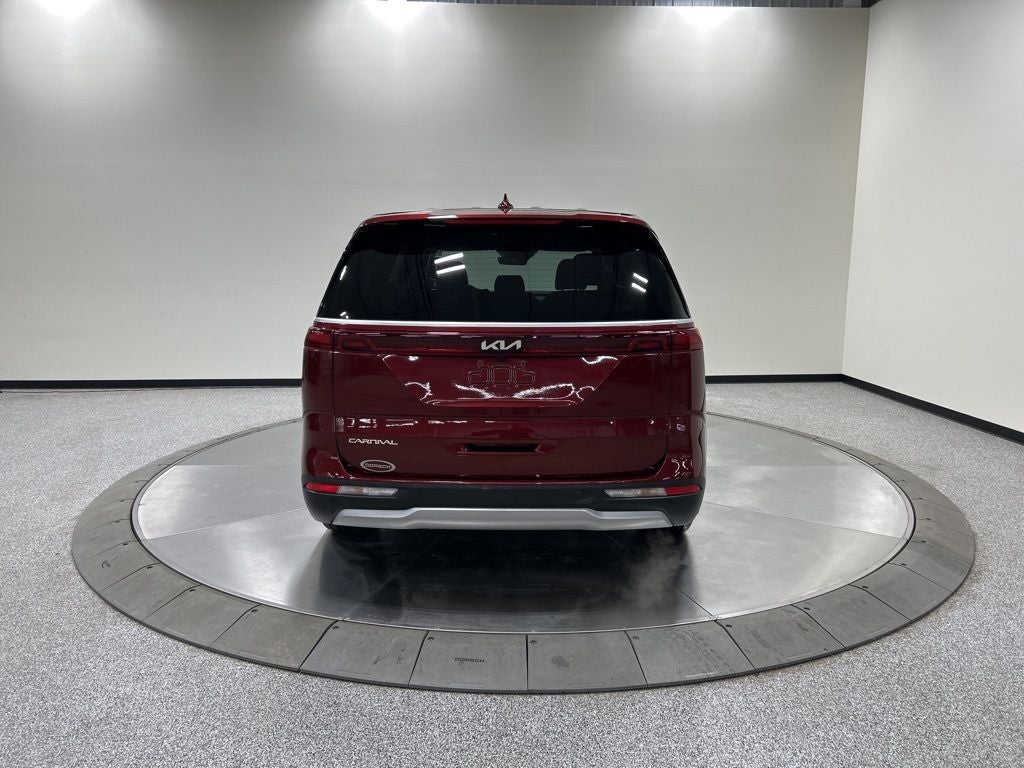 2023 Kia Carnival EX