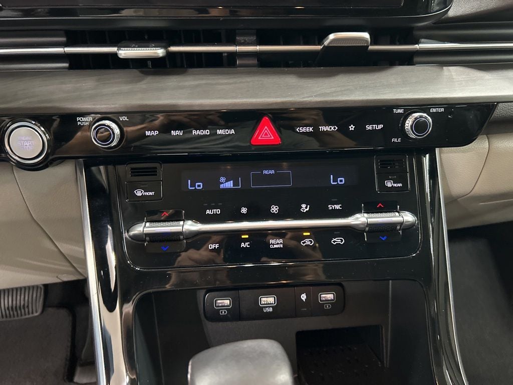 2023 Kia Carnival EX