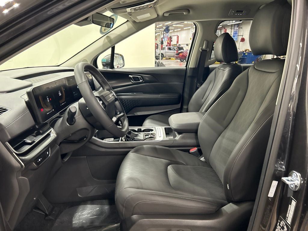 2027 Kia Carnival EX