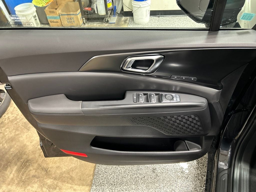 2027 Kia Carnival EX