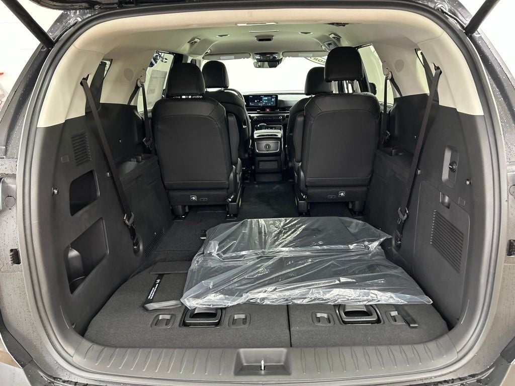 2027 Kia Carnival EX