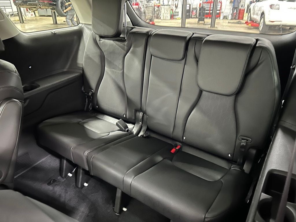 2027 Kia Carnival EX