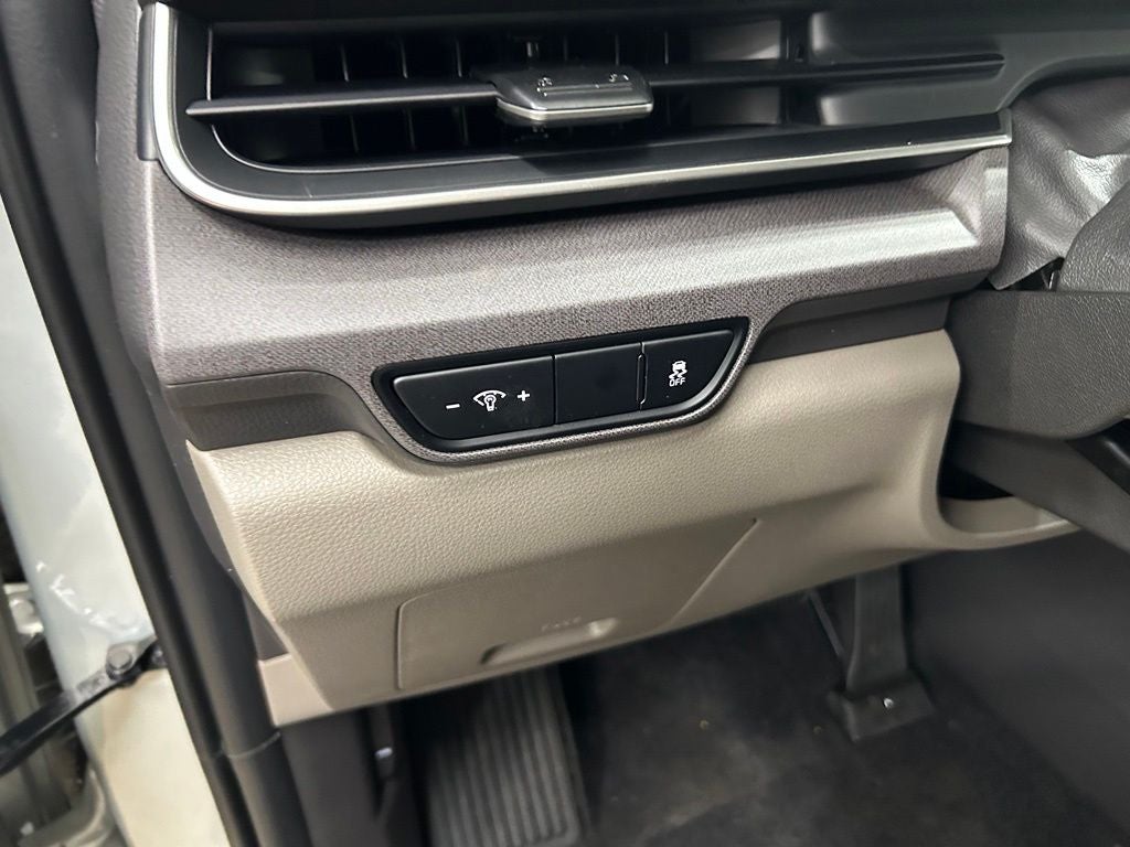 2027 Kia Carnival EX