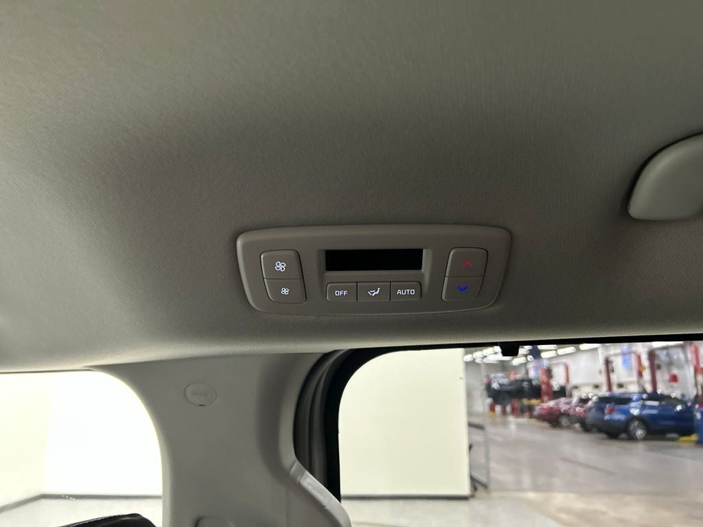 2027 Kia Carnival EX