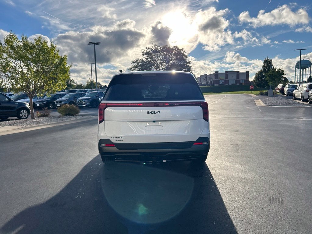 2027 Kia Carnival EX