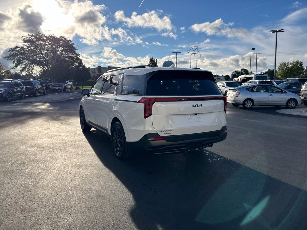 2027 Kia Carnival EX