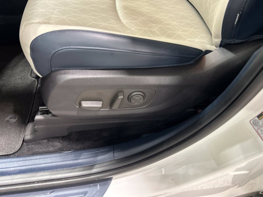 2025 Kia Carnival Hybrid EX