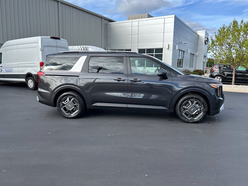 2027 Kia Carnival Hybrid EX