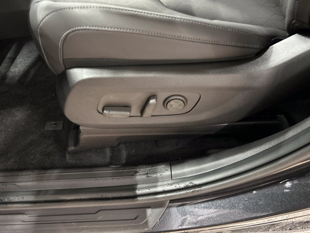 2027 Kia Carnival Hybrid EX
