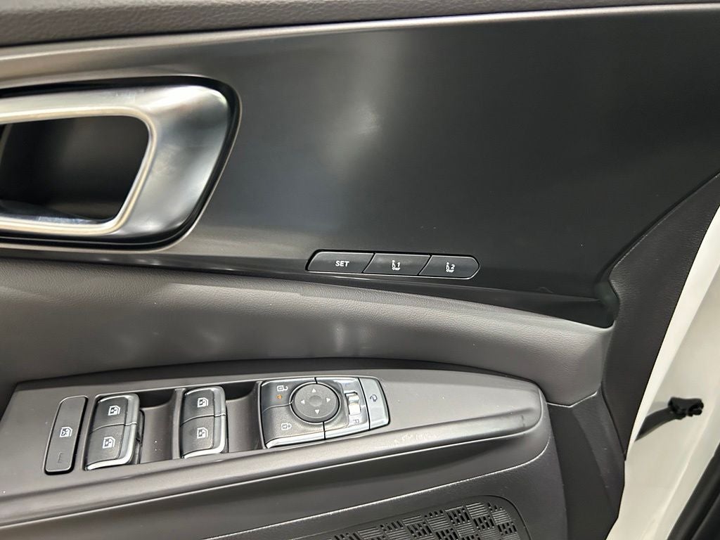 2027 Kia Carnival Hybrid EX