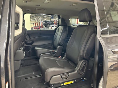 2027 Kia Carnival Hybrid EX