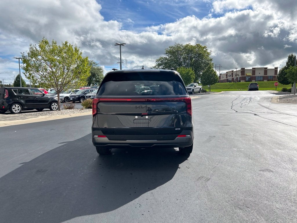 2027 Kia Carnival Hybrid EX