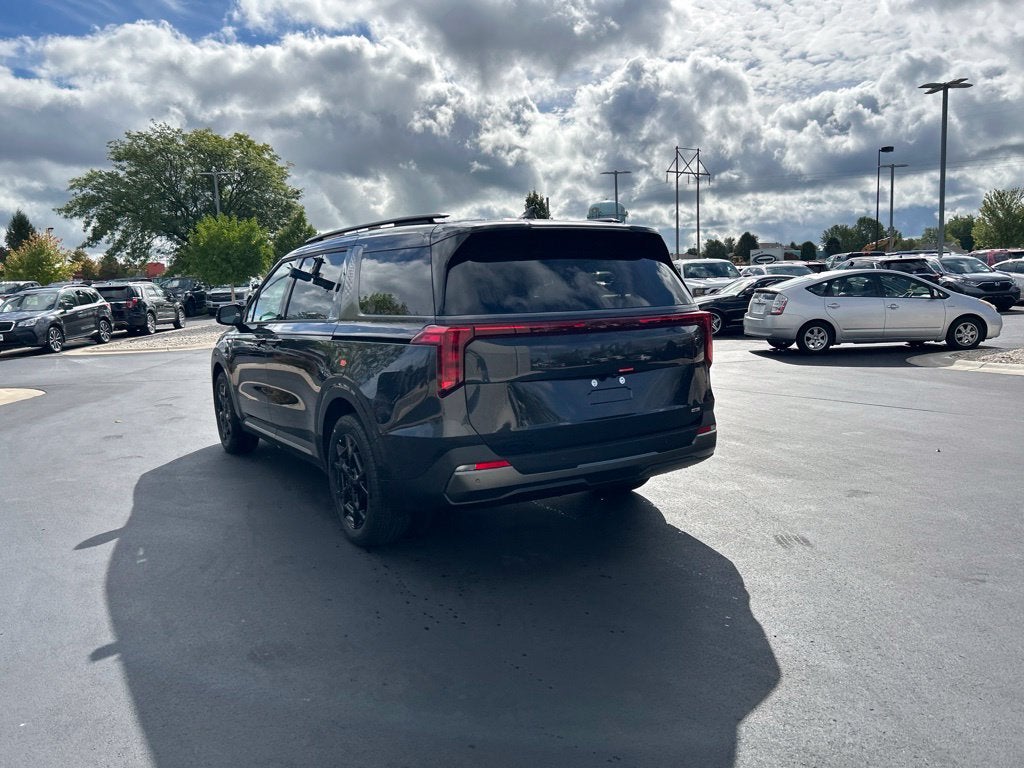 2027 Kia Carnival Hybrid EX