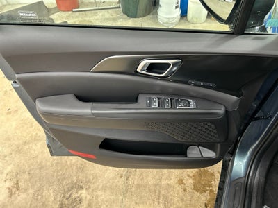 2027 Kia Carnival SX