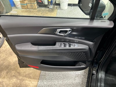 2027 Kia Carnival SX