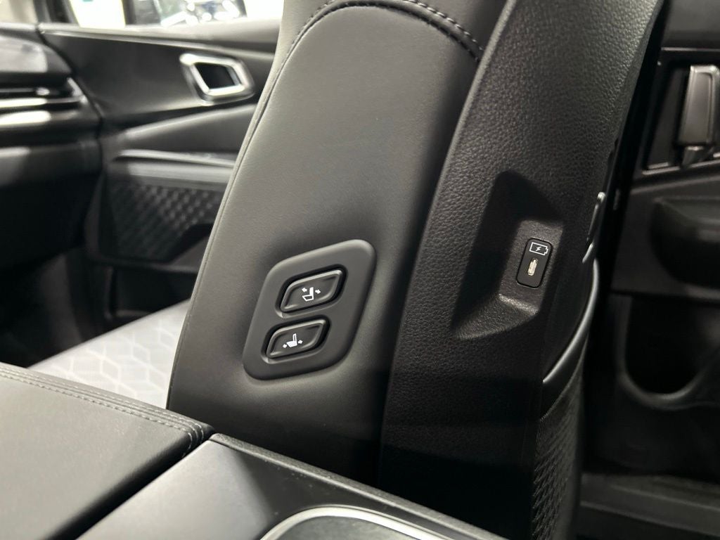 2027 Kia Carnival SX
