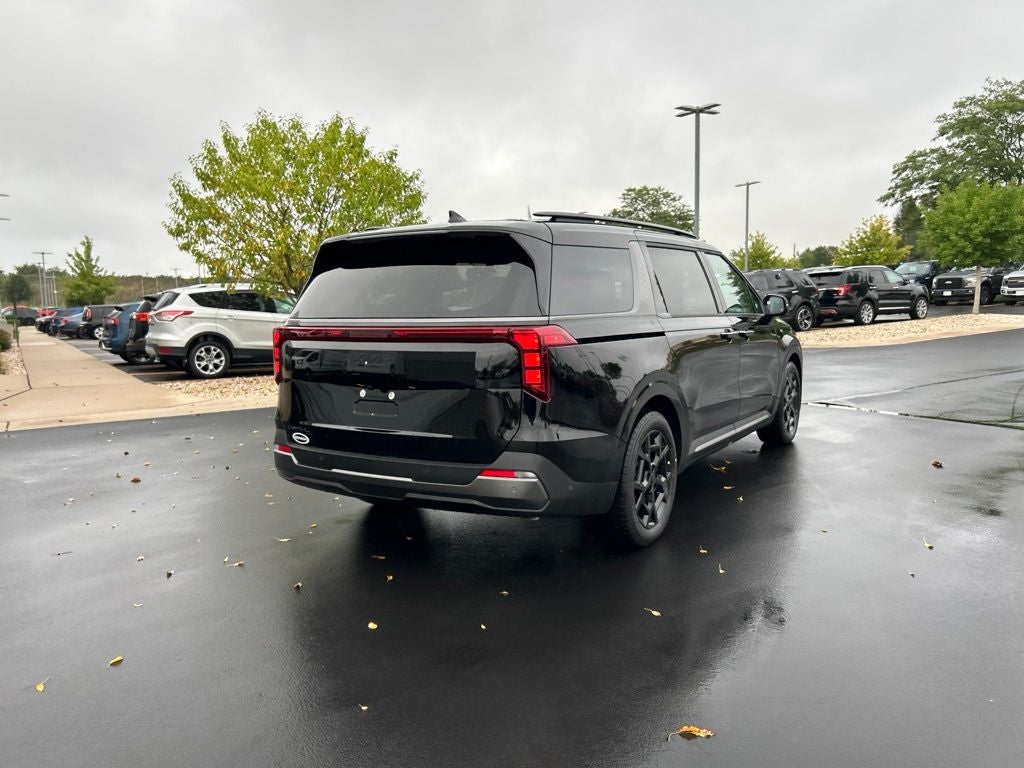 2027 Kia Carnival SX