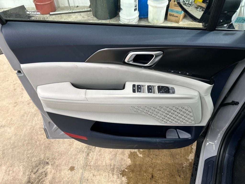 2027 Kia Carnival SX