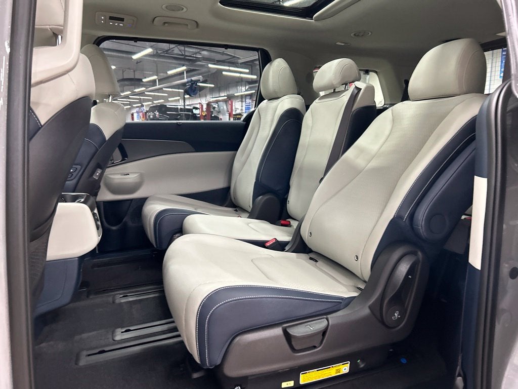 2027 Kia Carnival Hybrid SX Prestige