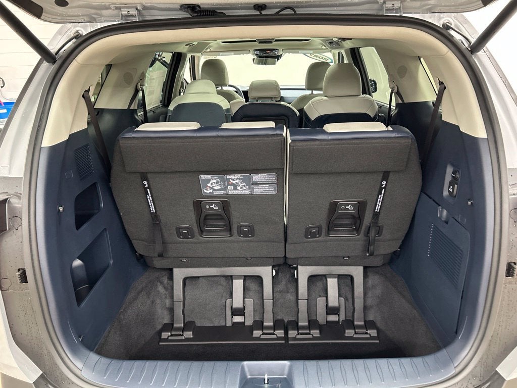 2027 Kia Carnival Hybrid SX Prestige